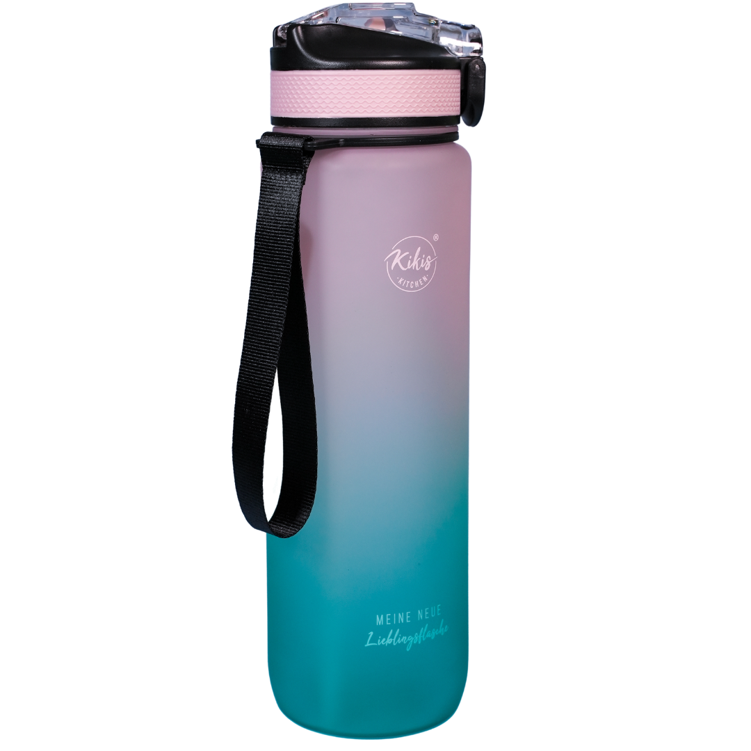 Kikis Tritan-Trinkflasche / Lieblingsflasche 900 ml - von Kikis Kitchen - Nur €18.90! Bestelle jetzt Kikis Kitchen