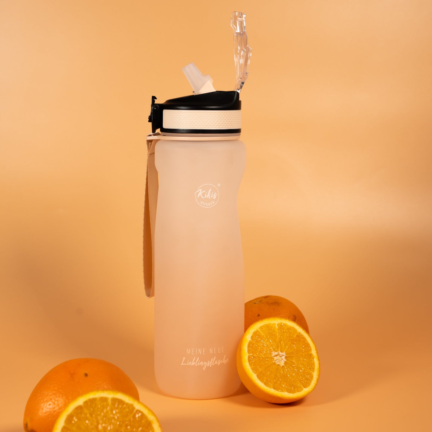 Kikis Tritan-Trinkflasche / Lieblingsflasche 900 ml beige - von Kikis Kitchen - Nur €18.90! Bestelle jetzt Kikis Kitchen