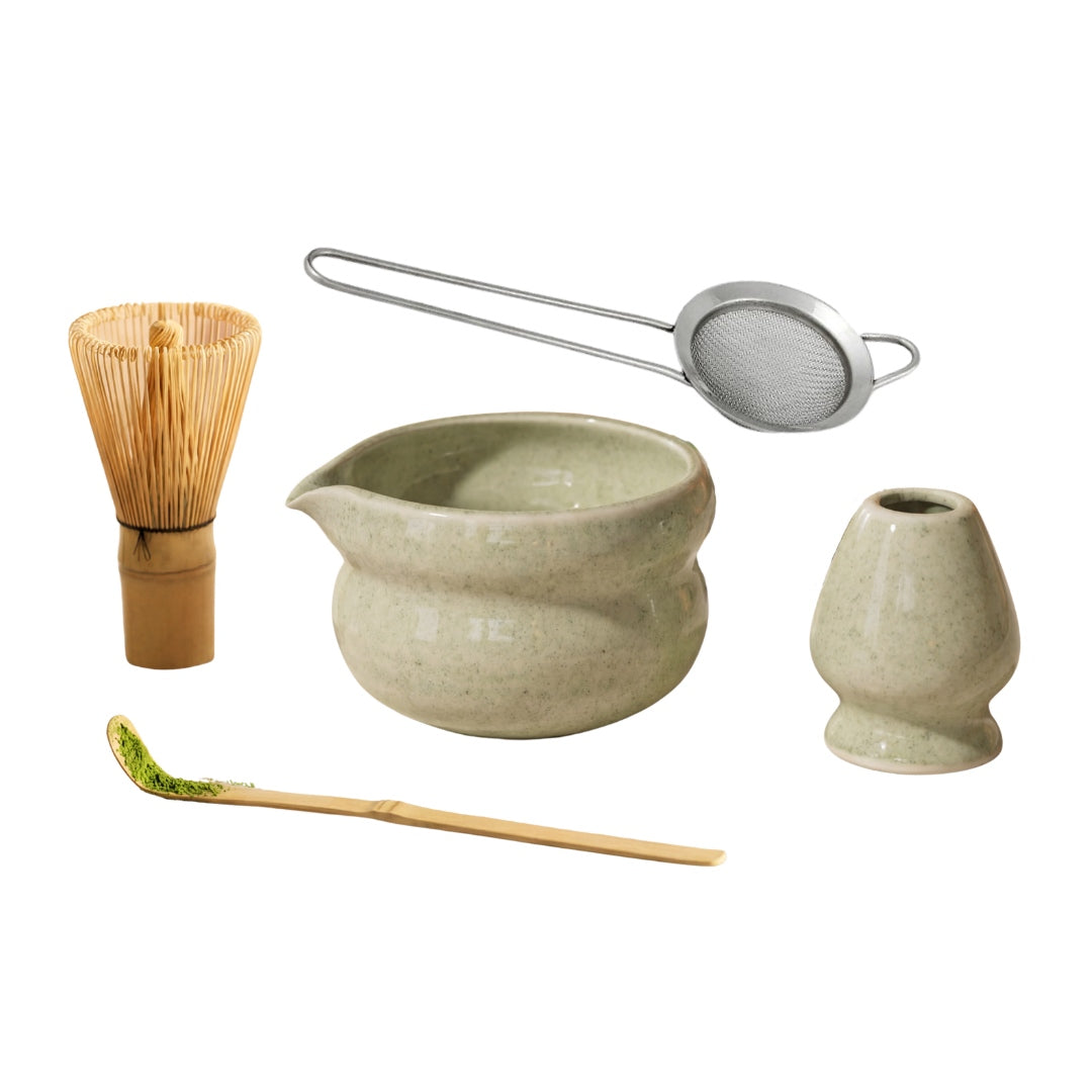 Kikis Matcha Set green - Chasen, Sieb, Schale, Halter & Löffel - von Kikis Kitchen - Nur €24.90! Bestelle jetzt Kikis Kitchen