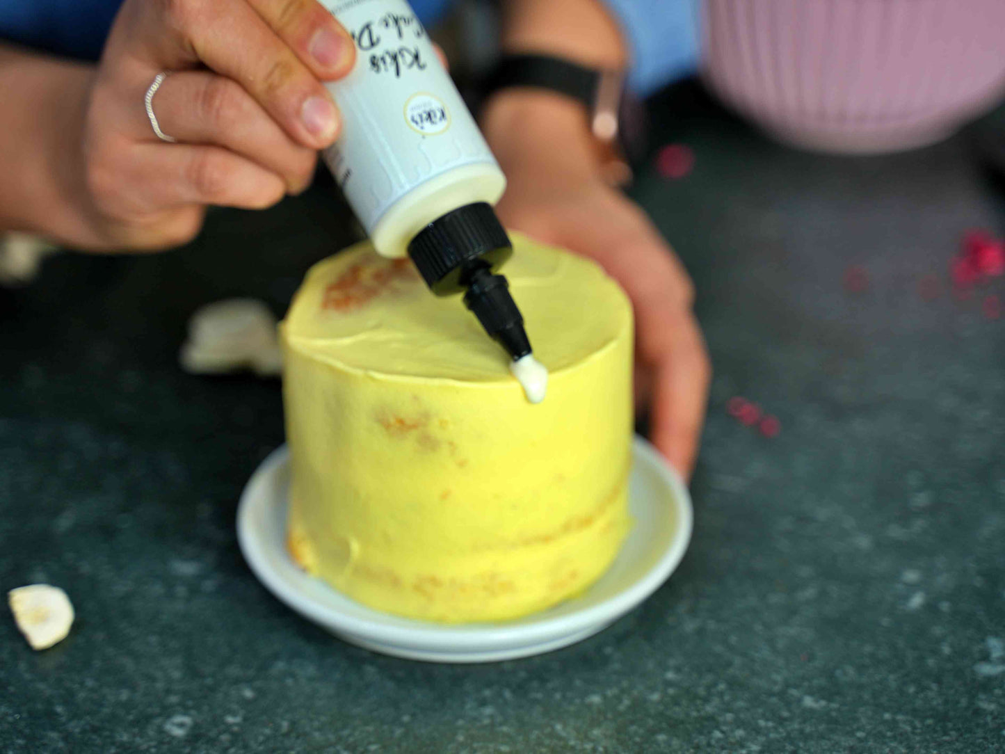 Kikis Cake Drip - Weiß - von Kikis Kitchen - Nur €6.90! Bestelle jetzt Kikis Kitchen