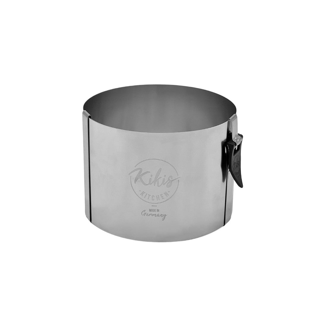 Kikis Tortenring MINI mit Klemmhebel & Skala - von Kikis Kitchen - Nur €17.90! Bestelle jetzt Kikis Kitchen