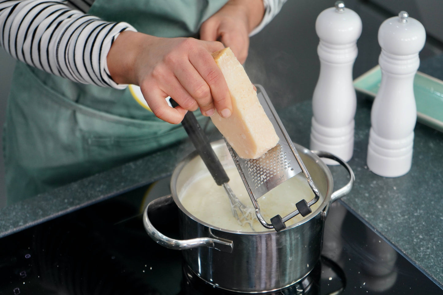 Reibe (fein) -  von Triangle - Nur €11.90! Bestelle jetzt Kikis Kitchen