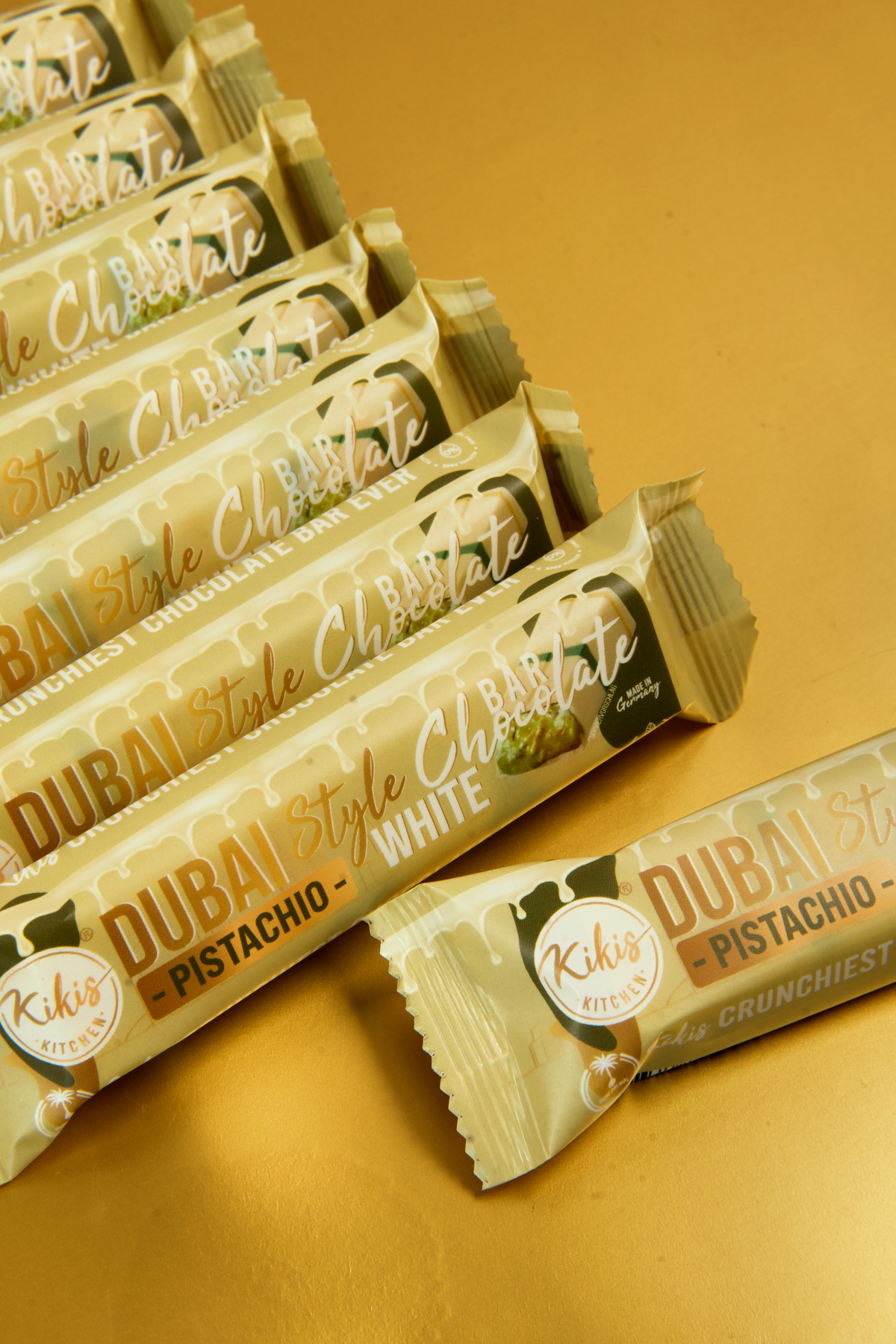 Kikis Dubai Style Bar Chocolate - White Pistachio 🍫 -  von Kikis Kitchen - Nur €2.99! Bestelle jetzt Kikis Kitchen