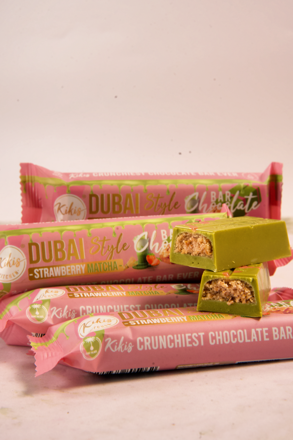 Kikis Dubai Style Bar Chocolate - Strawberry Matcha 🍫 -  von Kikis Kitchen - Nur €2.99! Bestelle jetzt Kikis Kitchen