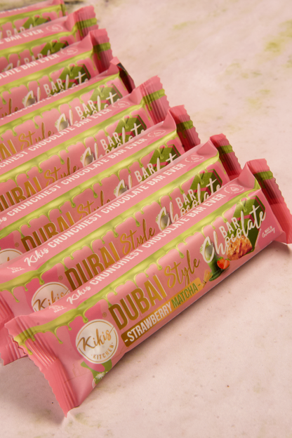 Kikis Dubai Style Bar Chocolate - Strawberry Matcha 🍫 -  von Kikis Kitchen - Nur €2.99! Bestelle jetzt Kikis Kitchen