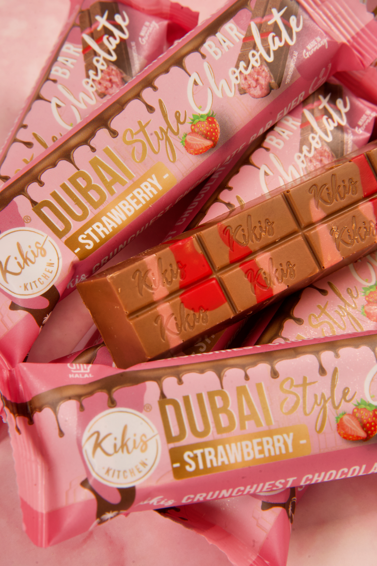 Kikis Dubai Style Bar Chocolate - Strawberry 🍫 -  von Kikis Kitchen - Nur €2.99! Bestelle jetzt Kikis Kitchen