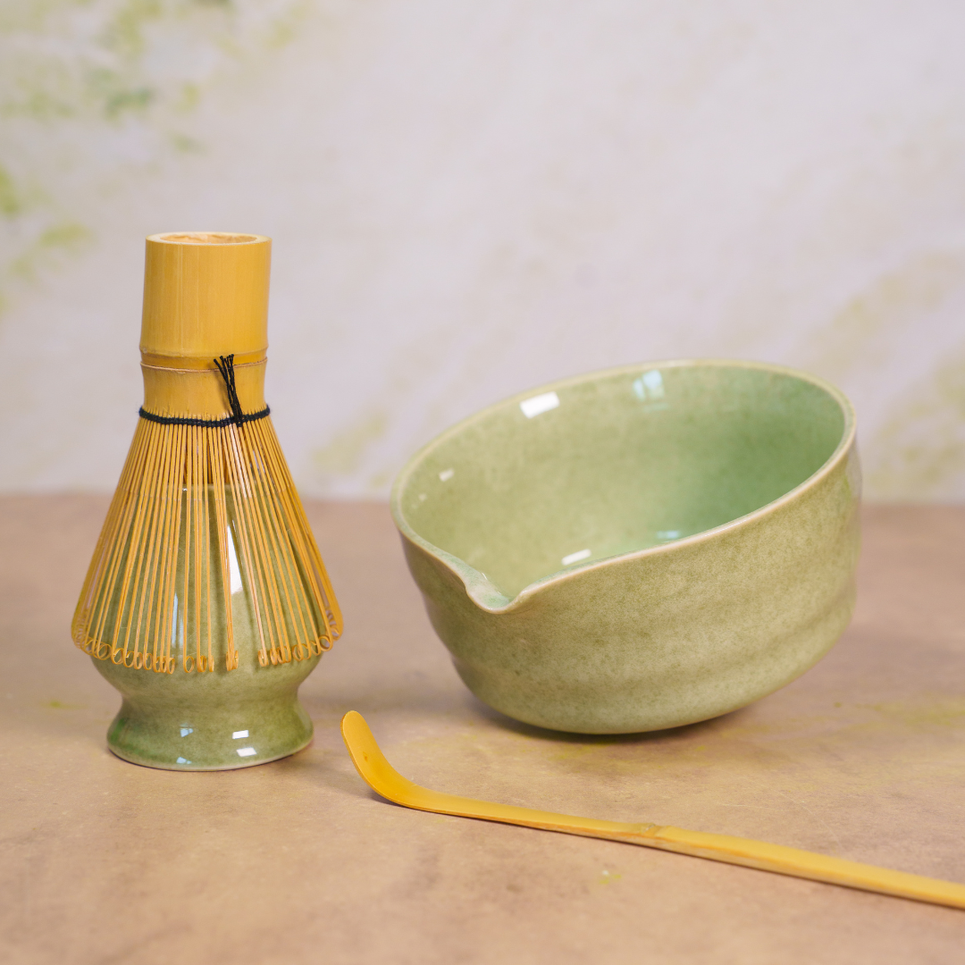 Kikis Matcha Set - Matcha-Besen, Schale, Halter und Löffel -  von Kikis Kitchen - Nur €24.90! Bestelle jetzt Kikis Kitchen