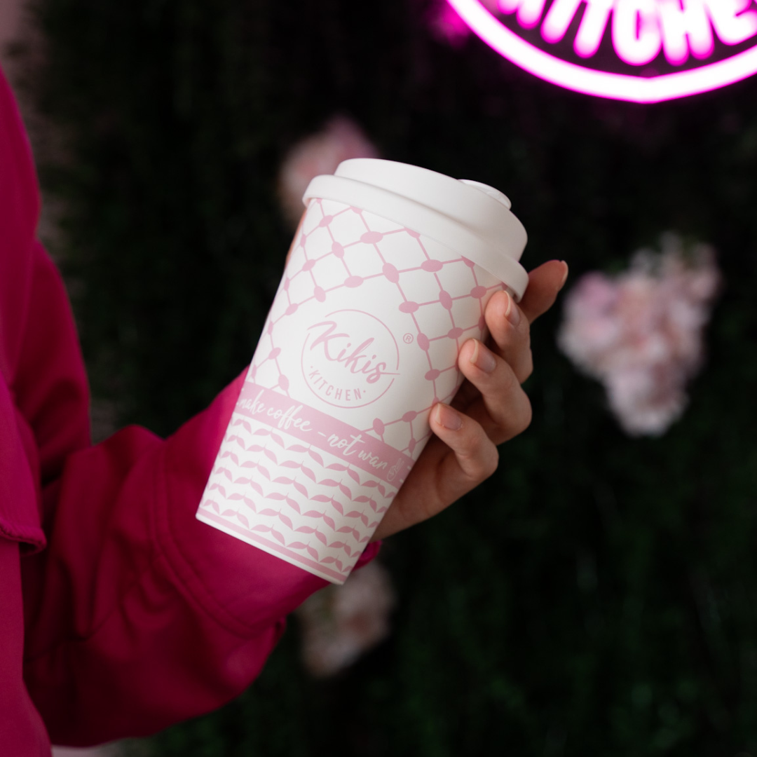 Kikis Coffee To Go Mehrweg Becher - Kufiye rosa/weiß -  von Kikis Kitchen - Nur €9.90! Bestelle jetzt Kikis Kitchen