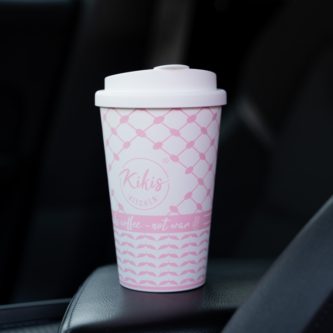Kikis Coffee To Go Mehrweg Becher - Kufiye rosa/weiß -  von Kikis Kitchen - Nur €9.90! Bestelle jetzt Kikis Kitchen