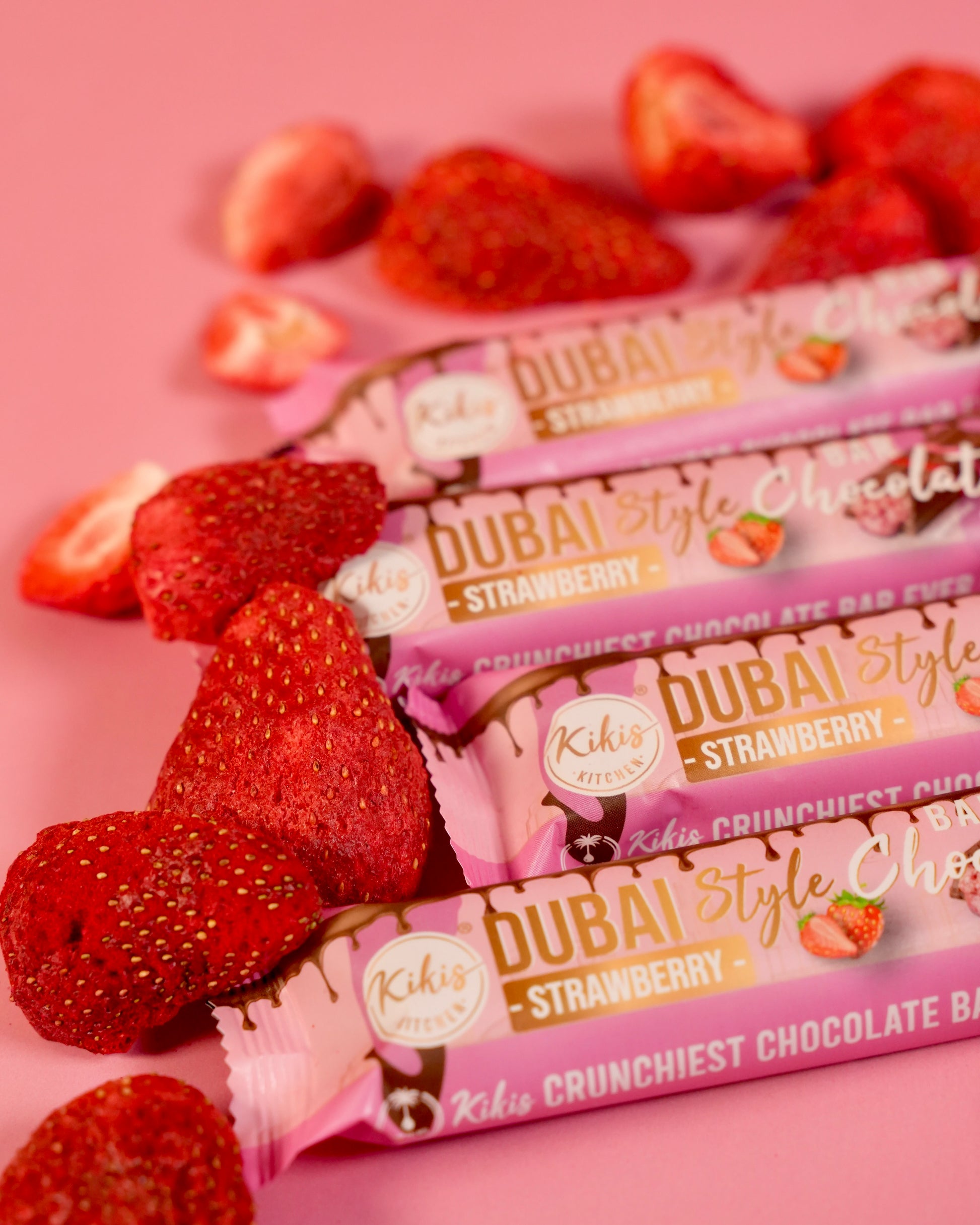 Kikis Dubai Style Bar Chocolate - Strawberry 🍫 -  von Kikis Kitchen - Nur €2.99! Bestelle jetzt Kikis Kitchen