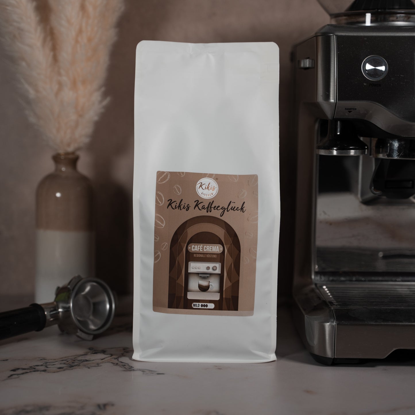 NEU: Kikis Kaffeeglück - Cafe Crema 1000g -  von Kikis Kitchen - Nur €25.90! Bestelle jetzt Kikis Kitchen