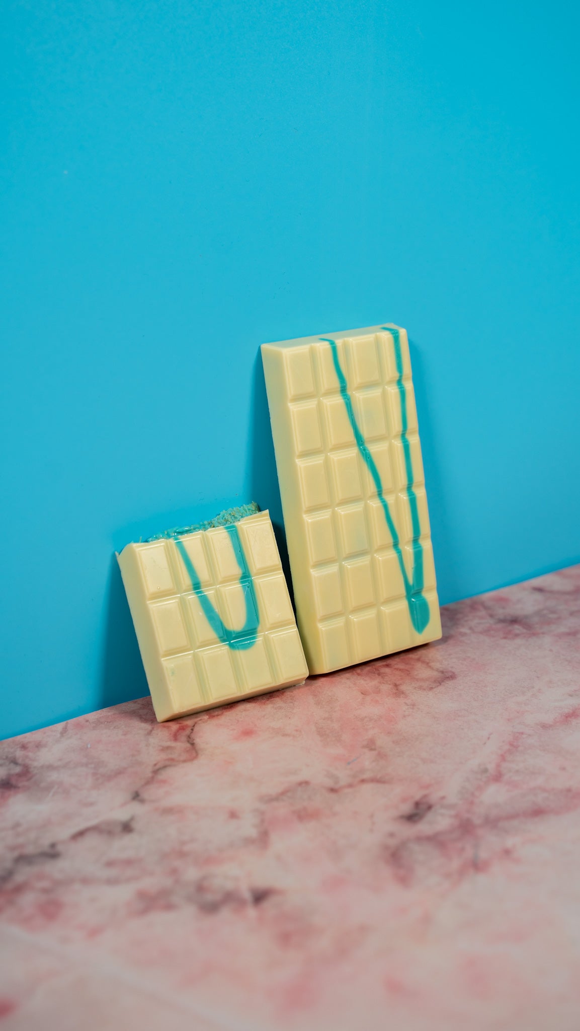 Kikis Dubai Style Chocolate - Blue Candy (Dubai Schokolade) 🍫 -  von Kikis Kitchen - Nur €12.90! Bestelle jetzt Kikis Kitchen