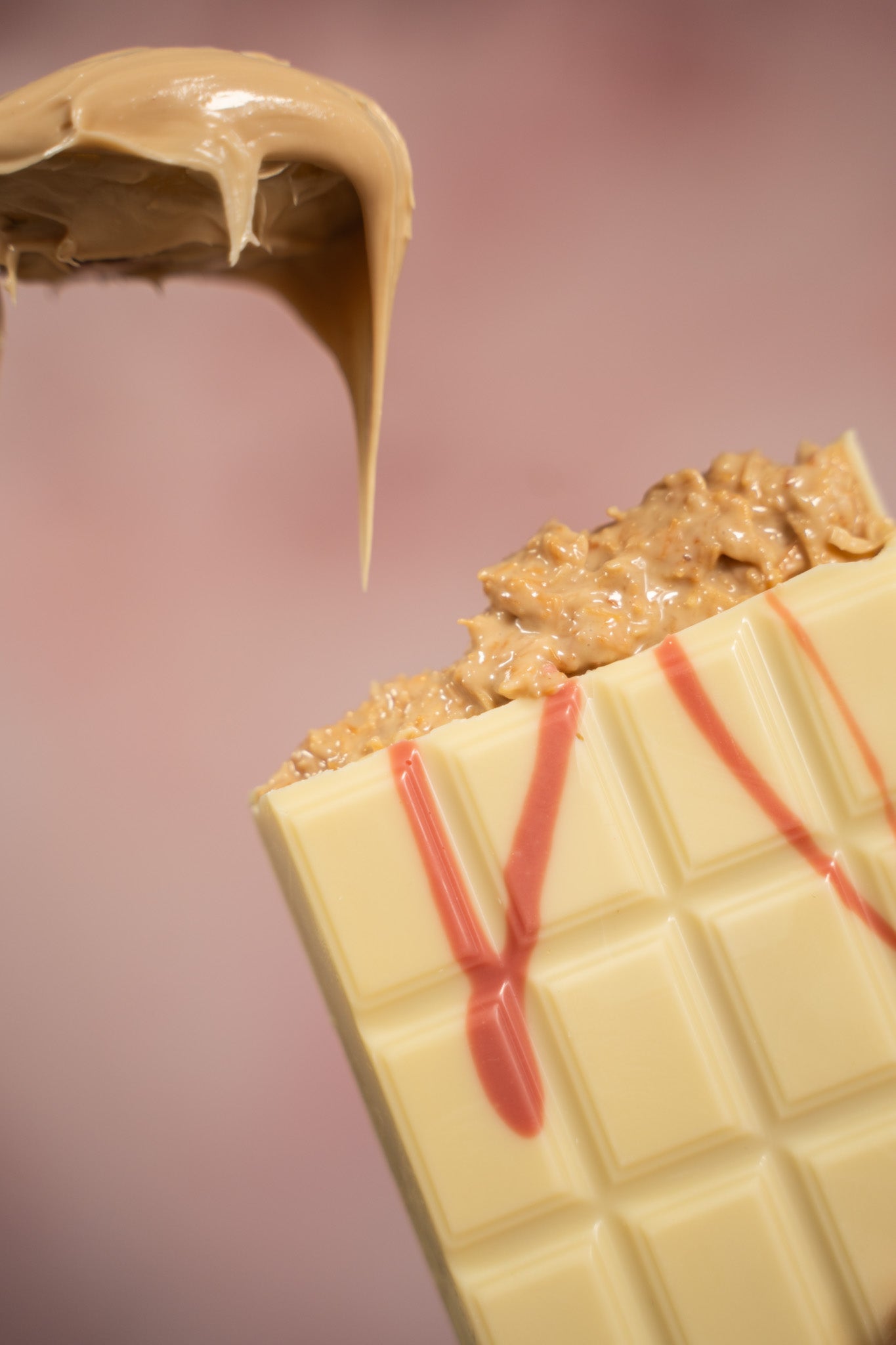 Kikis Dubai White Chocolate - HAZEL (Dubai Schokolade) 🍫 -  von Kikis Kitchen - Nur €12.90! Bestelle jetzt Kikis Kitchen