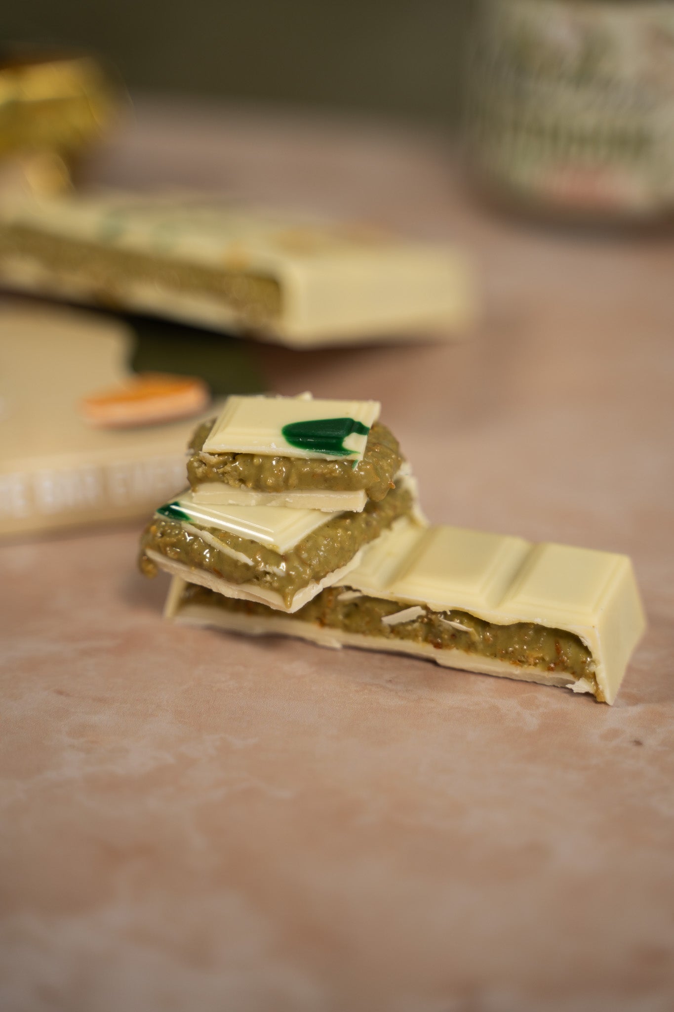 Kikis Dubai White Chocolate - PISTACHIO (Dubai Schokolade) 🍫 -  von Kikis Kitchen - Nur €12.90! Bestelle jetzt Kikis Kitchen