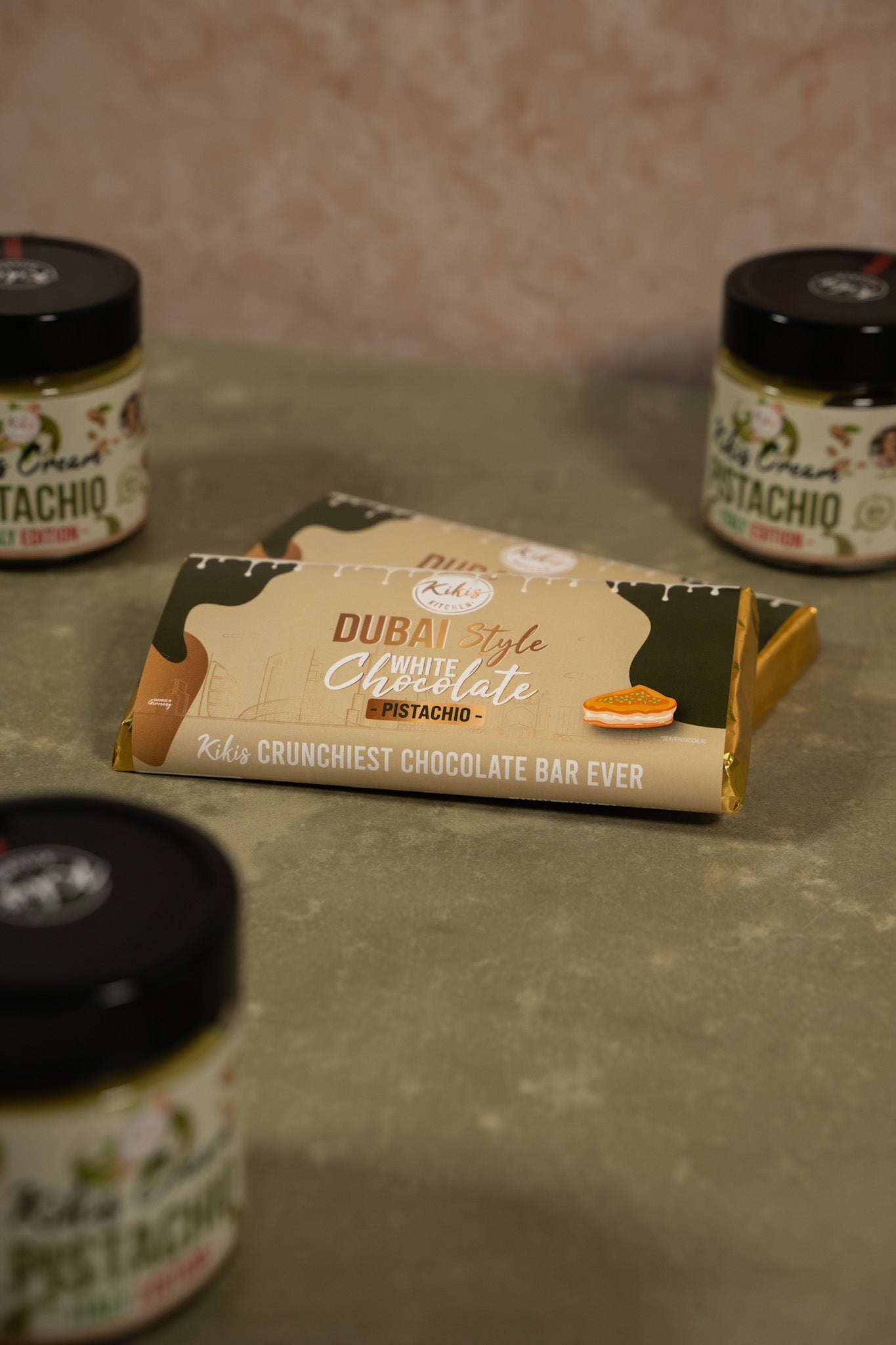 Kikis Dubai White Chocolate - PISTACHIO (Dubai Schokolade) 🍫 -  von Kikis Kitchen - Nur €12.90! Bestelle jetzt Kikis Kitchen
