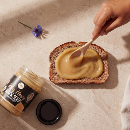 Kikis Honey - Black Seed - BIO 🍯 (Honigzubereitung mit Bio Schwarzkümmelöl) -  von Kikis Kitchen - Nur €7.90! Bestelle jetzt Kikis Kitchen