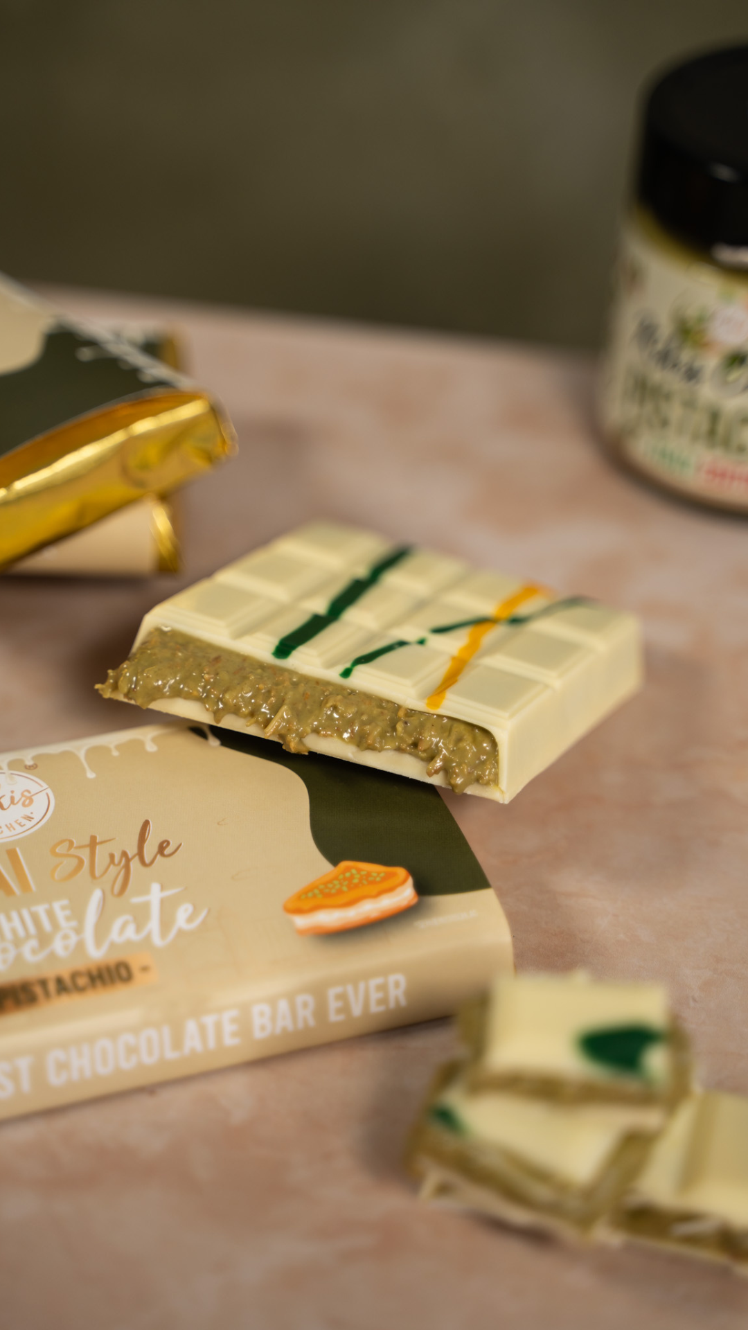 Kikis Dubai White Chocolate - PISTACHIO (Dubai Schokolade) 🍫 -  von Kikis Kitchen - Nur €12.90! Bestelle jetzt Kikis Kitchen