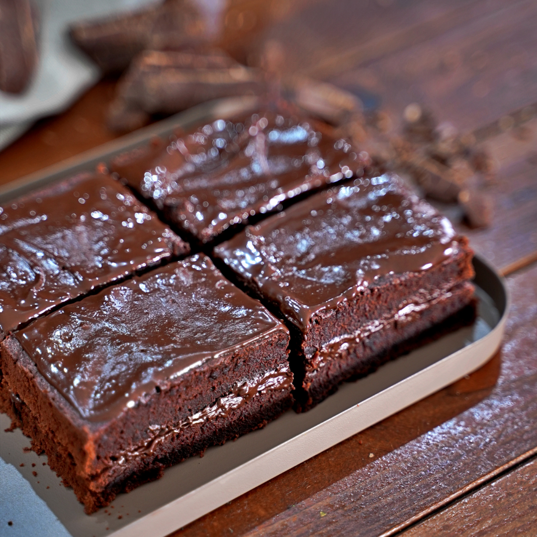 Kikis Double Bro - Brownie Backmischung -  von Kikis Kitchen - Nur €4.90! Bestelle jetzt Kikis Kitchen