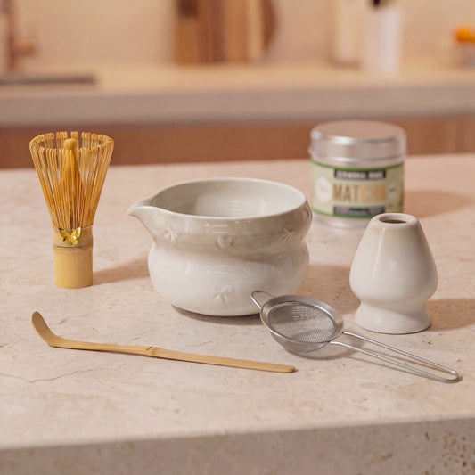 Kikis Matcha Set beige - Chasen, Sieb, Schale, Halter & Löffel -  von Kikis Kitchen - Nur €24.90! Bestelle jetzt Kikis Kitchen