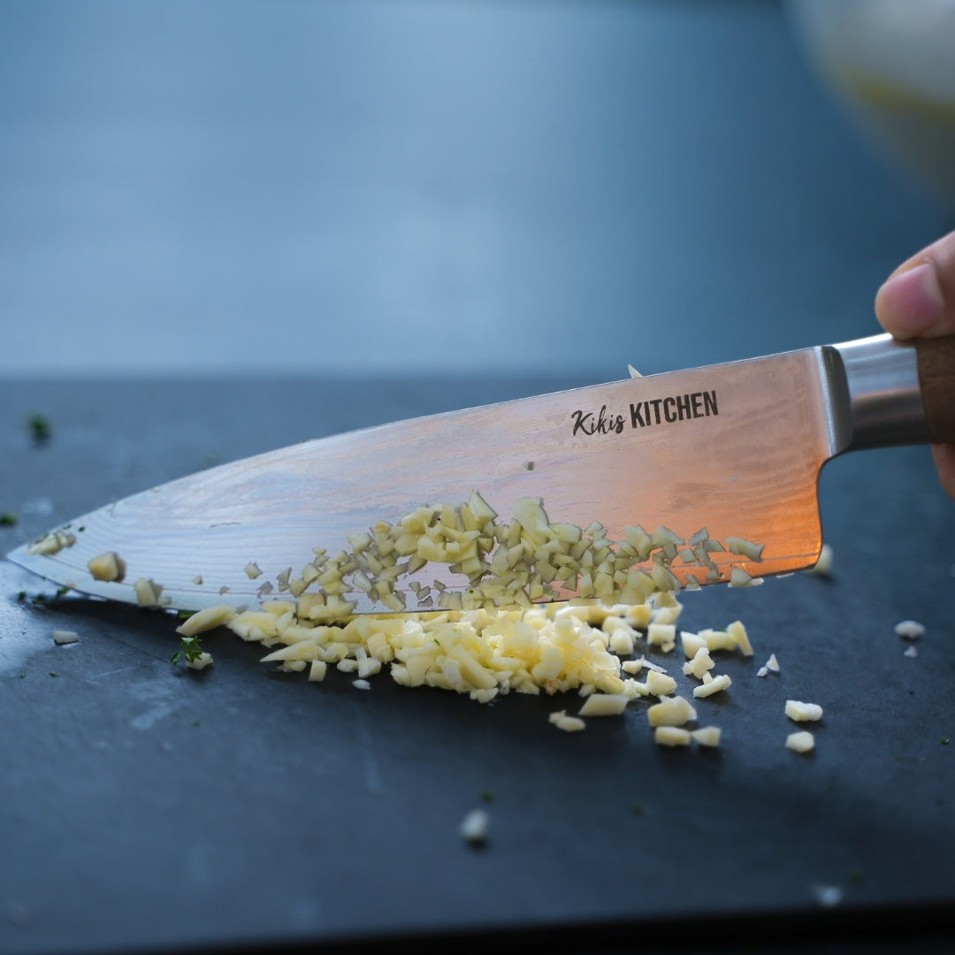 NEU: Kikis Damastmesser - Santokumesser -  von Kikis Kitchen - Nur €49.90! Bestelle jetzt Kikis Kitchen