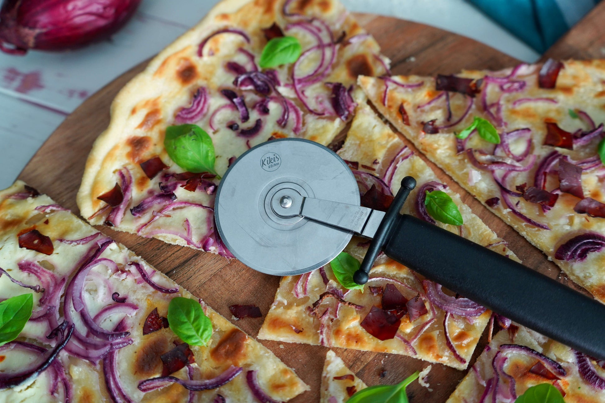 Kikis Pizzaschneider -  von Kikis Kitchen - Nur €9.90! Bestelle jetzt Kikis Kitchen