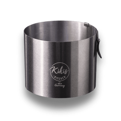 Kikis Tortenring XL mit Klemmhebel & Skala - Höhe 15cm -  von Kikis Kitchen - Nur €29.90! Bestelle jetzt Kikis Kitchen