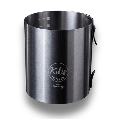 Kikis Tortenring XXL mit zwei Klemmhebel & Skala - Höhe 20cm -  von Kikis Kitchen - Nur €35.90! Bestelle jetzt Kikis Kitchen