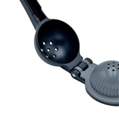 Kikis Zitruspresse 3 in 1 - BLACK EDITION -  von Kikis Kitchen - Nur €12.90! Bestelle jetzt Kikis Kitchen