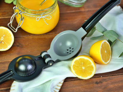 Kikis Zitruspresse 3 in 1 - BLACK EDITION -  von Kikis Kitchen - Nur €12.90! Bestelle jetzt Kikis Kitchen